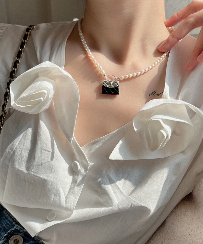 [ 펜던트+진주목걸이 ] Signaure petit  pearl Necklace